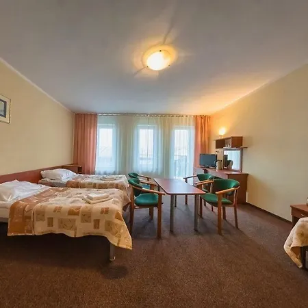 ***nat Hotel 3*